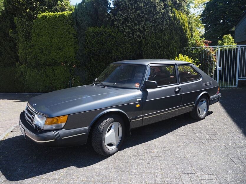 Saab 900 253.283 km 11.111 € Recklinghausen 45659