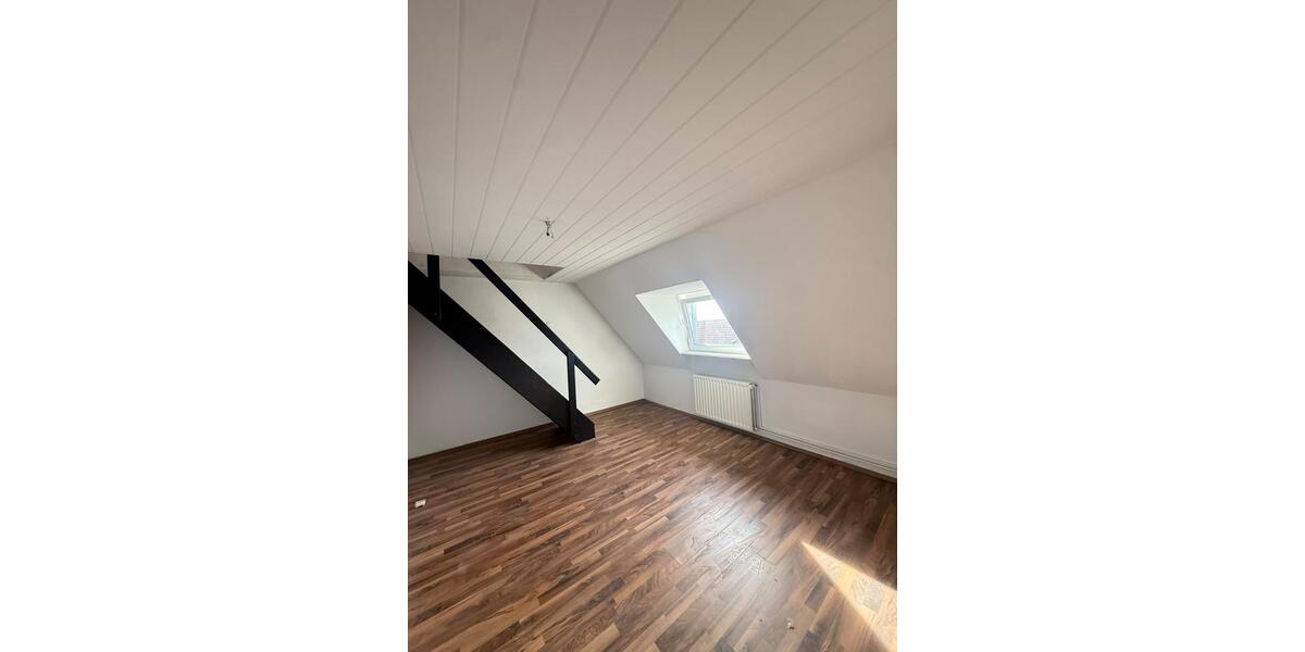 Dachgeschoßwohnung Hagen Hagen-Mitte - 2 Zimmer, 45 m&sup2;, 350&euro; | Angebot:27553974