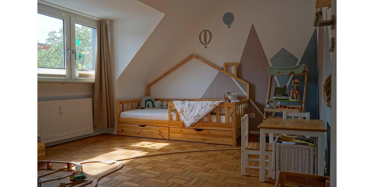 Dachgeschoßwohnung Essen Stadtbezirk II - 4 Zimmer, 95 m&sup2;, 379.000&euro; | Angebot:25960748