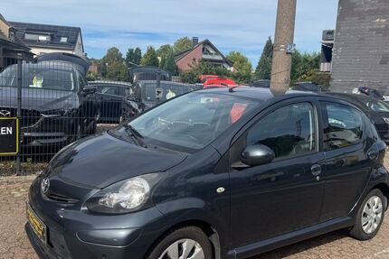 Toyota Aygo (X) 100.456 km 4.990 € Datteln 45711