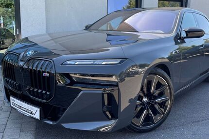 BMW i7 5.846 km 137.440 € Essen 45134