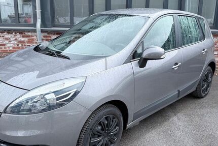 Renault Scenic 67.000 km 5.900 &euro; Essen 45219