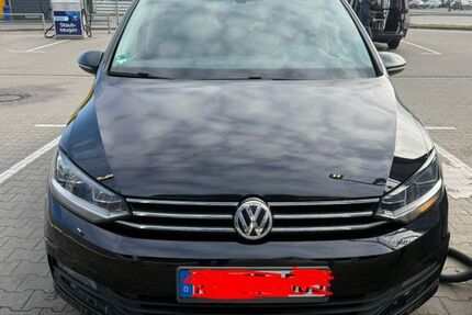 VW Touran 131.000 km 15.000 &euro; Oer-Erkenschwick 45739