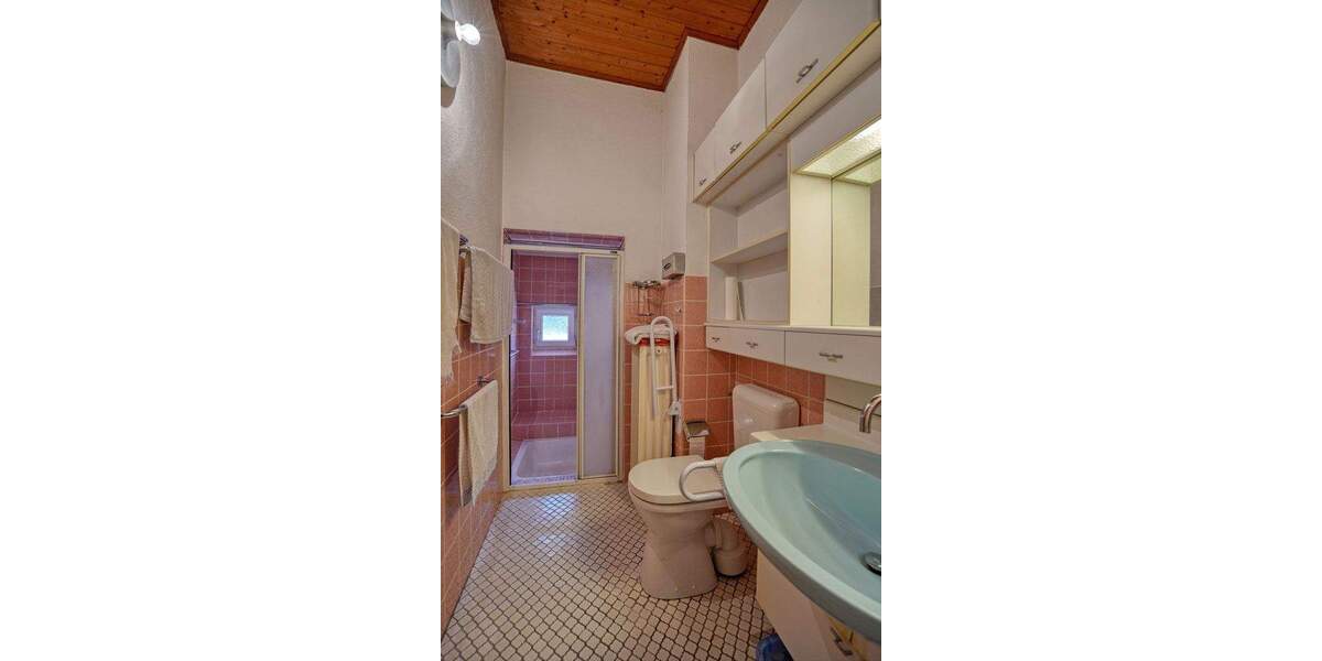 Einfamilienhaus Witten / Stockum Stockum - 7 Zimmer, 154 m&sup2;, 475.000&euro; | Angebot:24042001