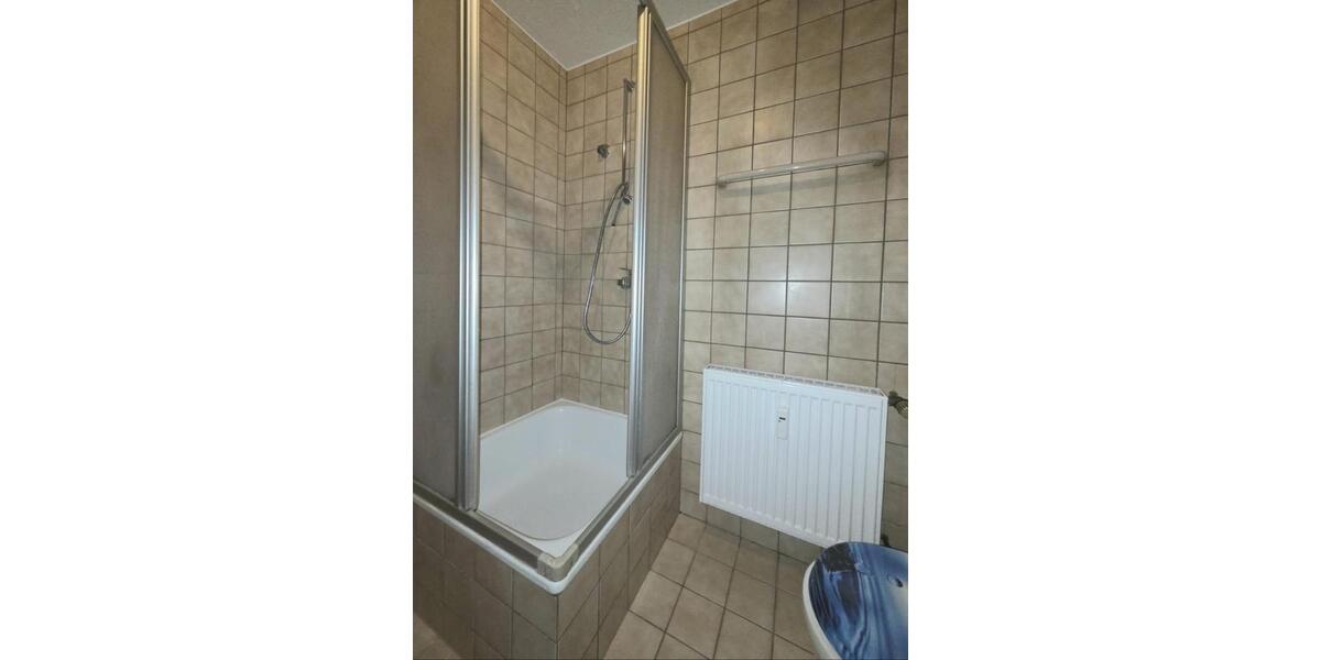 Urbane Dachgeschoss-Romantik! Helles Single-Refugium in Essen-Kray: 2,5 ZW, renoviert-bezugsfertig 2 zimmer