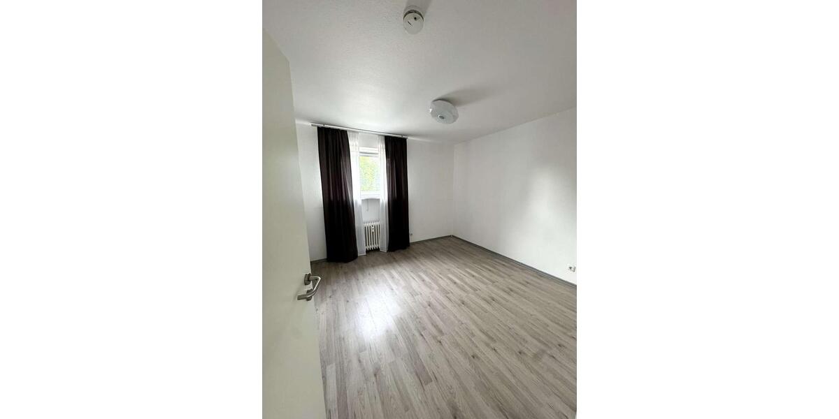 Etagenwohnung Dortmund Aplerbeck - 4 Zimmer, 84 m&sup2;, 670&euro; | Angebot:26422024