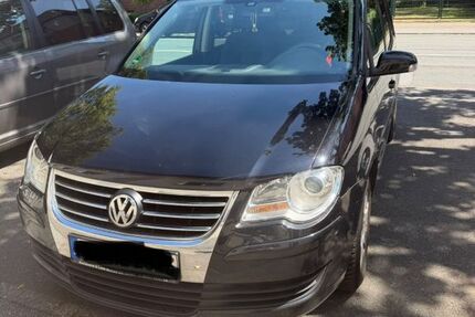 VW Touran 242.000 km 3.700 &euro; Essen 45356