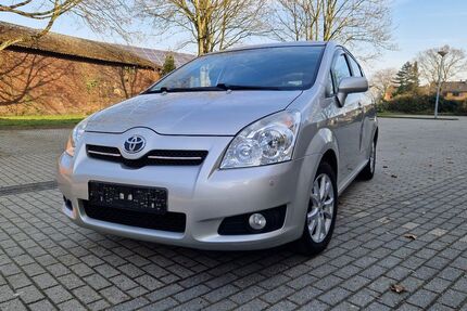 Toyota Corolla Verso 131.654 km 5.850 &euro; Oberhausen 46149