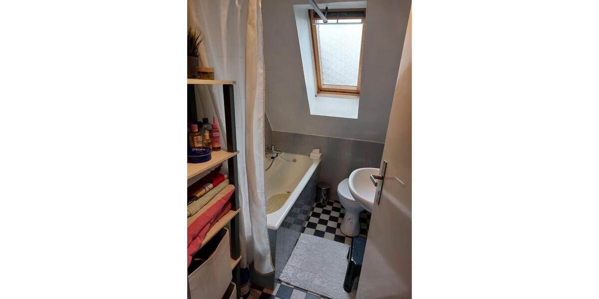 Dachgeschoßwohnung Bochum Werne - 3.5 Zimmer, 64 m&sup2;, 85.000&euro; | Angebot:26997625