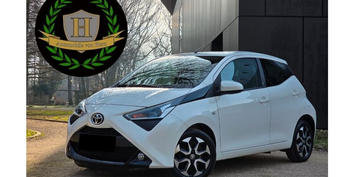 Toyota Aygo (X) 39.450 km 10.850 &euro; Bottrop 46240