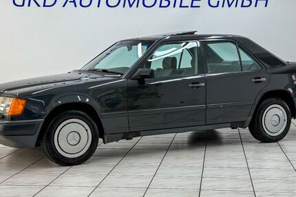Mercedes-Benz 230 294.318 km 5.999 &euro; Wuppertal 42285