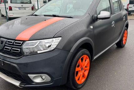 Dacia Sandero 82.000 km 7.400 &euro; Essen 45356
