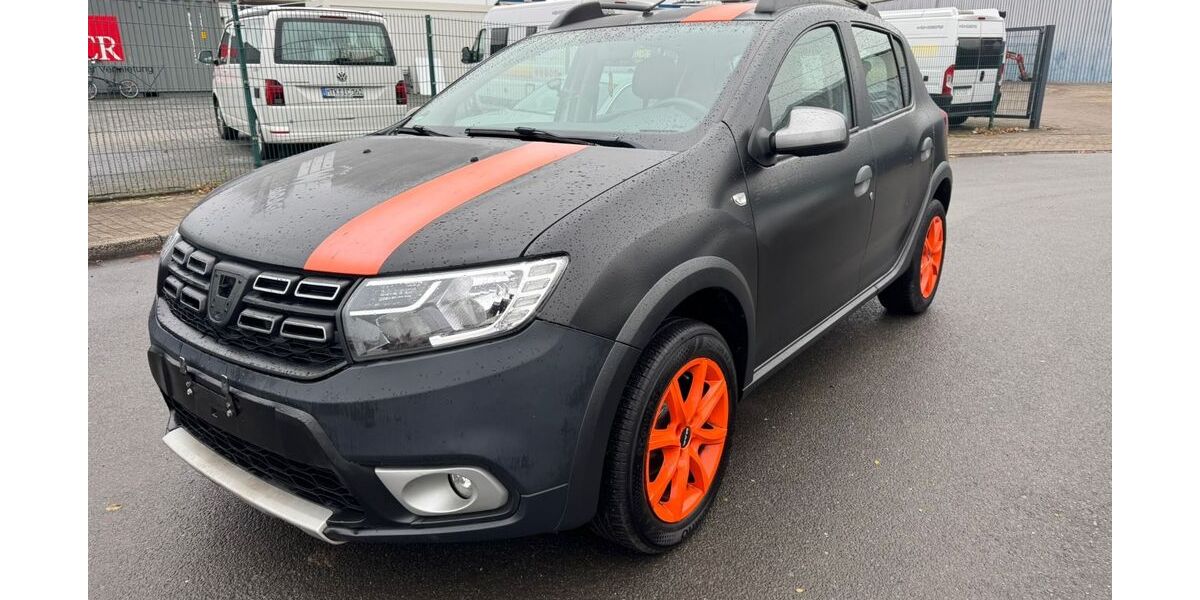 Dacia Sandero 82.000 km 7.400 &euro; Essen 45356