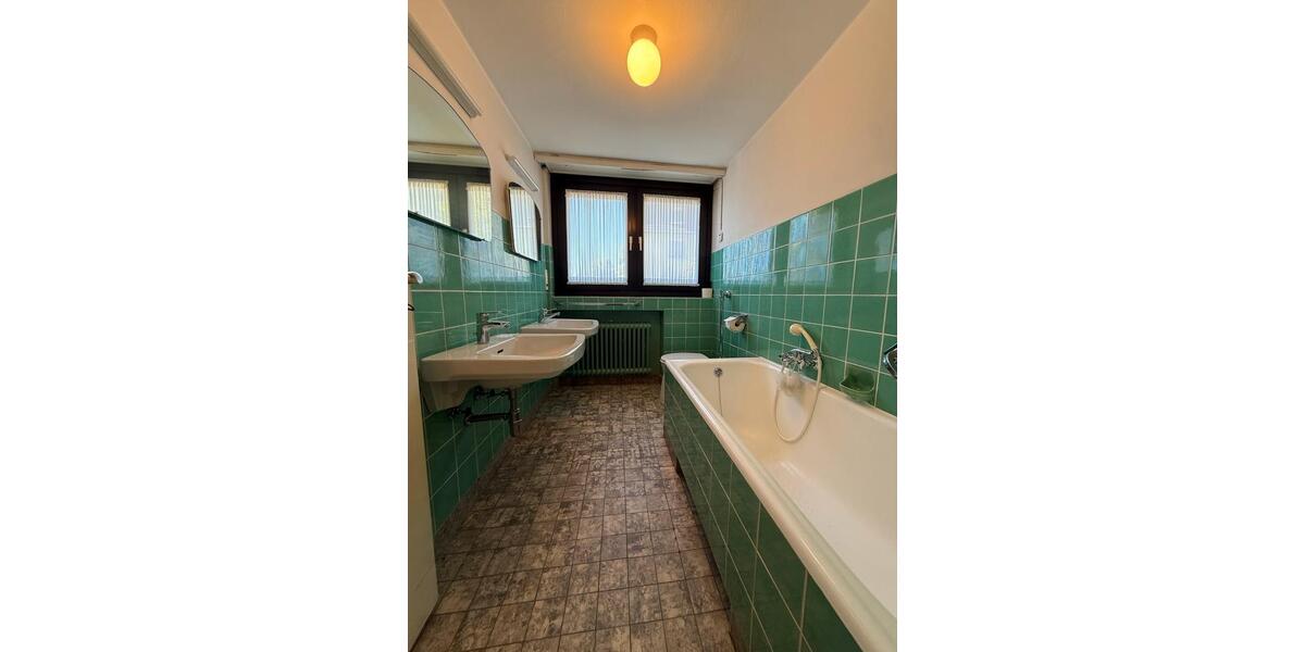 Einfamilienhaus Gladbeck - 7 Zimmer, 185 m&sup2;, 2.600&euro; | Angebot:26397453