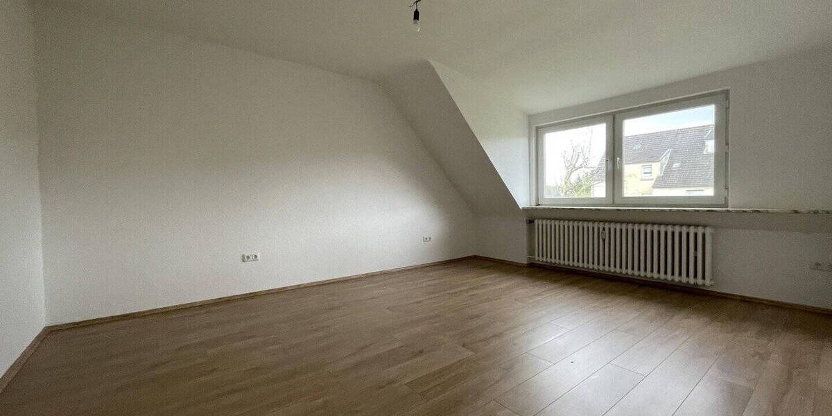 Etagenwohnung Essen Dellwig - 3 Zimmer, 75 m&sup2;, 618&euro; | Angebot:26657371
