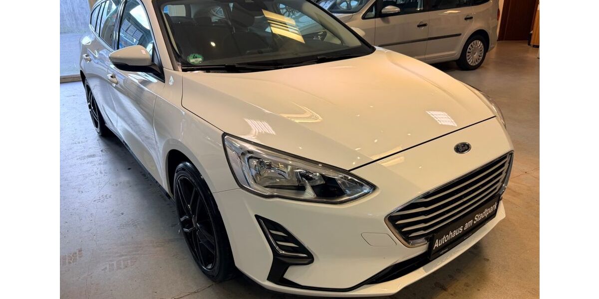 Ford Focus 88.000 km 9.999 &euro; Bochum 44791