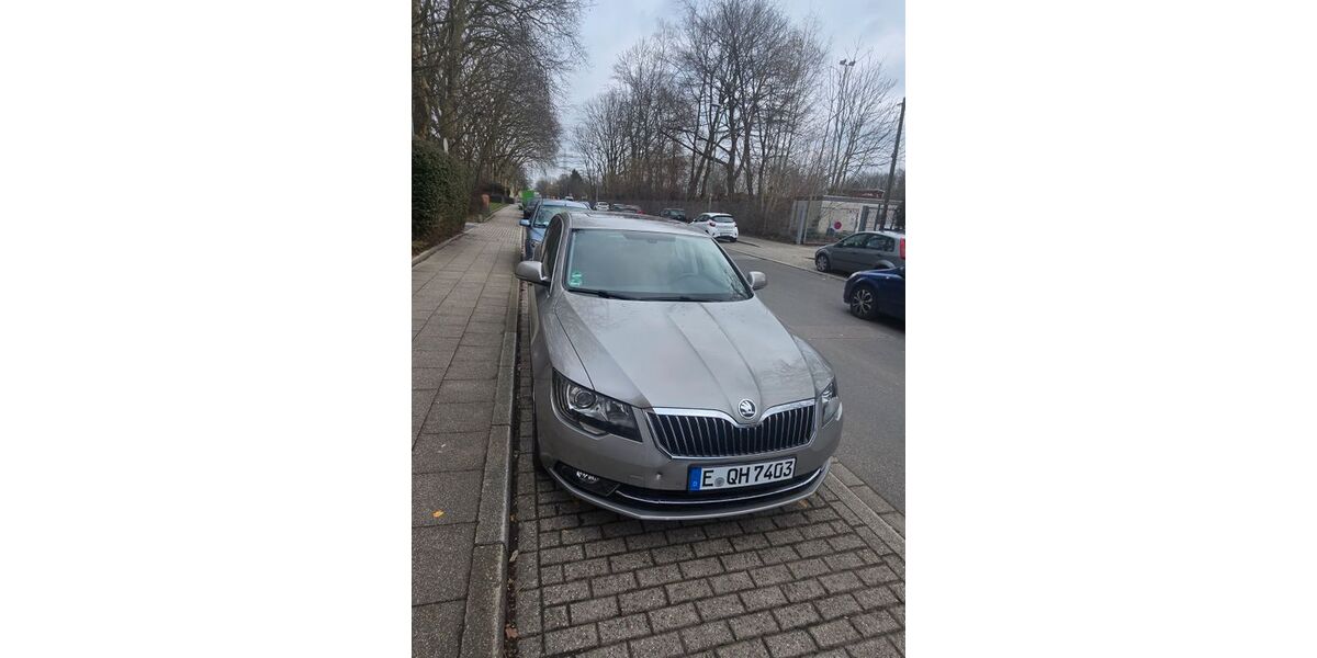 Skoda Superb 94.170 km 10.800 &euro; Essen 45326