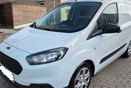 Ford Transit Courier 108.454 km 7.990 &euro; Dortmund 44263