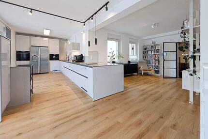 Wohnung Bochum Gerthe - 7 Zimmer, 172 m&sup2;, 400.000&euro; | Angebot:25815148