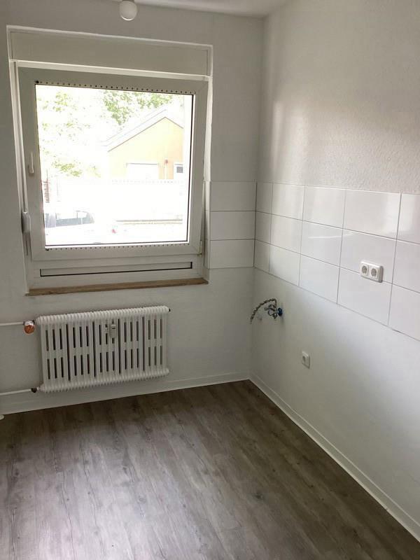 Helle 3 Zimmerwohnung mit Balkon im Hochparterre zimmer