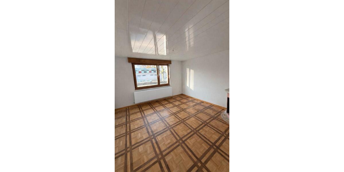 Erdgeschoßwohnung Essen Stadtbezirk IV - 3.5 Zimmer, 61 m&sup2;, 210.000&euro; | Angebot:25127314