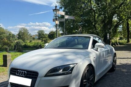 Audi TT 122.000 km 11.999 € Ratingen 40878