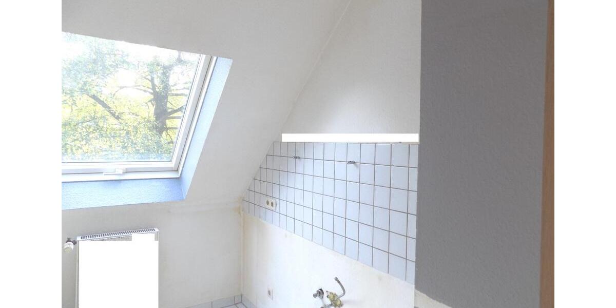 Dachgeschoßwohnung Herne Wanne - 2.5 Zimmer, 51 m&sup2;, 390&euro; | Angebot:25102137