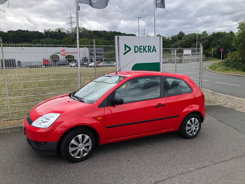 Ford Fiesta 87.000 km 2.499 € Hagen 58119