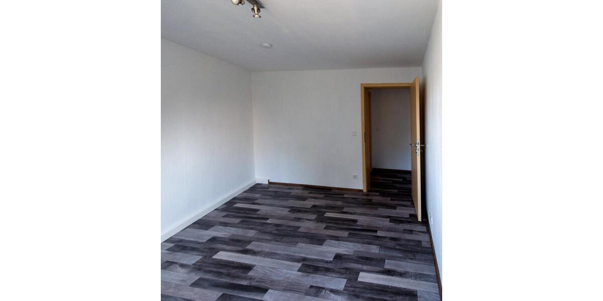 Hochwertig kernsanierte Dachgeschoss 2,5 Zimmer-Wohnung 61qm² 2 zimmer