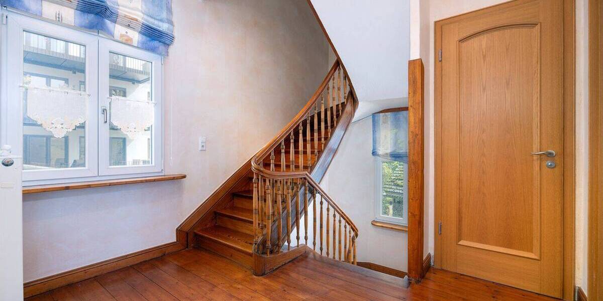 Einfamilienhaus Wuppertal Ronsdorf - 7 Zimmer, 234 m&sup2;, 649.000&euro; | Angebot:26763509