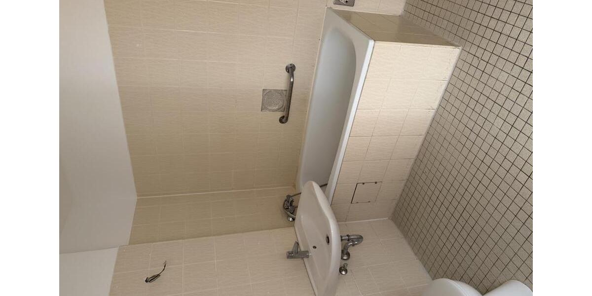 Etagenwohnung Hagen Hagen-Mitte - 3 Zimmer, 82 m&sup2;, 470&euro; | Angebot:25715722