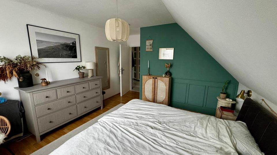 Dachgeschoßwohnung Hattingen Blankenstein - 3.5 Zimmer, 102 m&sup2;, 1.150&euro; | Angebot:24122825