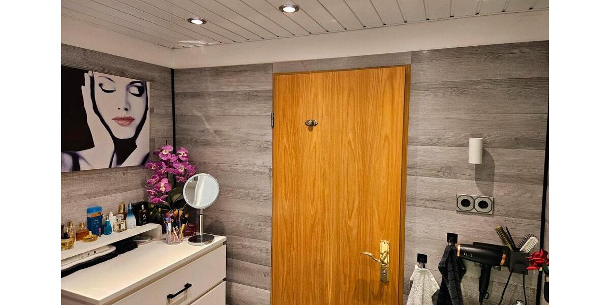 Zu Verkauft schöne eigentumswohnung vor 1.jahr renoviert 2 zimmer