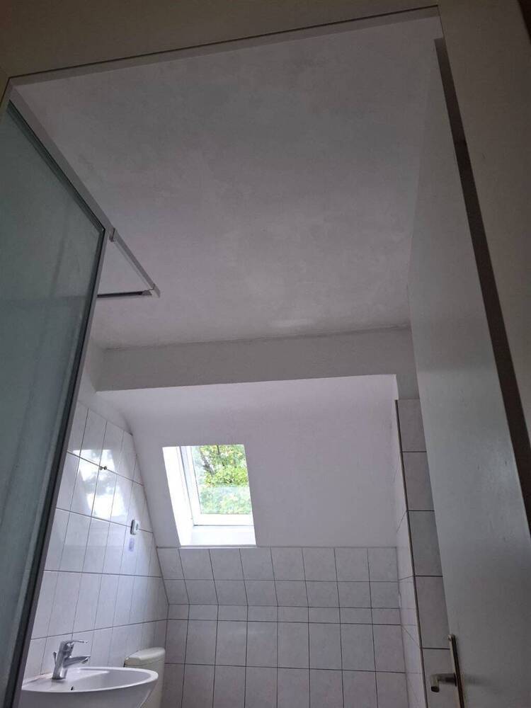gemütliche DG Wohnung sucht neue Mieter
