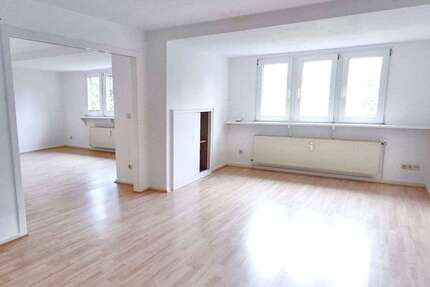 Wohnung Bochum Weitmar - 2.5 Zimmer, 70 m&sup2;, 585&euro; | Angebot:26652640