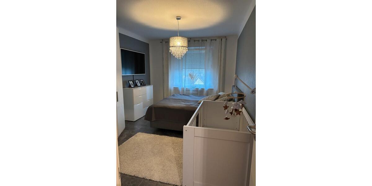 Dachgeschoßwohnung Essen Stadtbezirk VI - 3 Zimmer, 70 m&sup2;, 149.000&euro; | Angebot:25994131