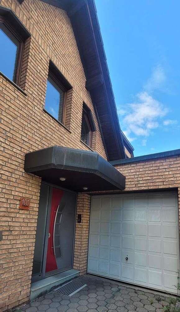 Haus zum Kaufen in Essen 549.000 € 194 m²