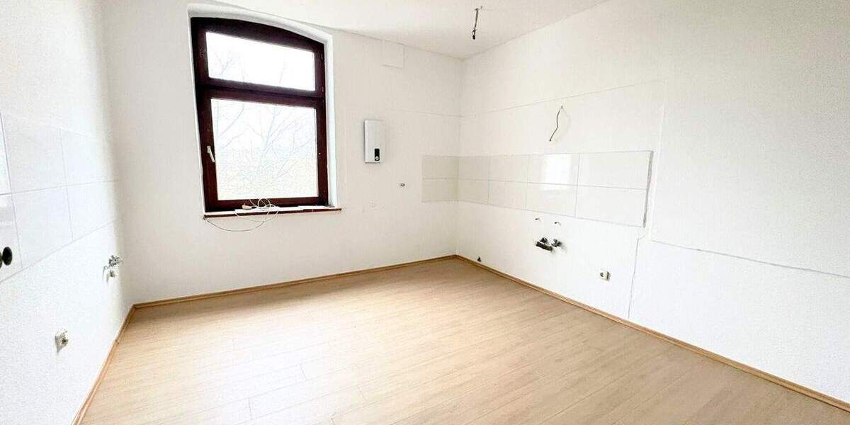 Charmante 5,5-Zimmer Wohnung mit eigenem Garten 5 zimmer