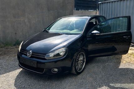 VW Golf 141.880 km 3.850 &euro; Essen 45355