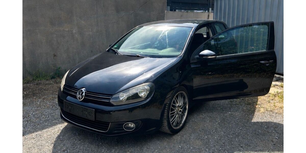 VW Golf 141.880 km 3.850 &euro; Essen 45355
