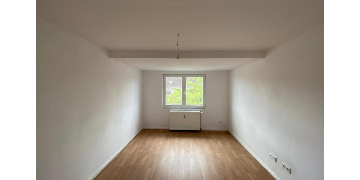 Exklusiv sanierte 4,5-Zimmer-Wohnung mit Balkon – Erstbezug nach Komplettsanierung 4 zimmer