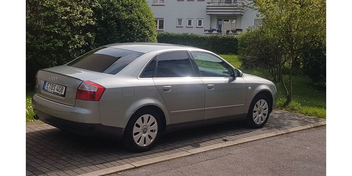 Audi A4 390.000 km 1.950 &euro; Essen 45359