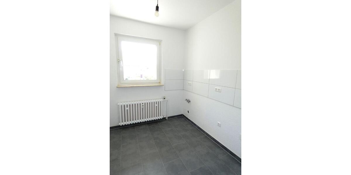 *** 2 Zimmer-Erdgeschoss-Whg. mit Duschbad - bereits aufwendig modernisiert! 2 zimmer