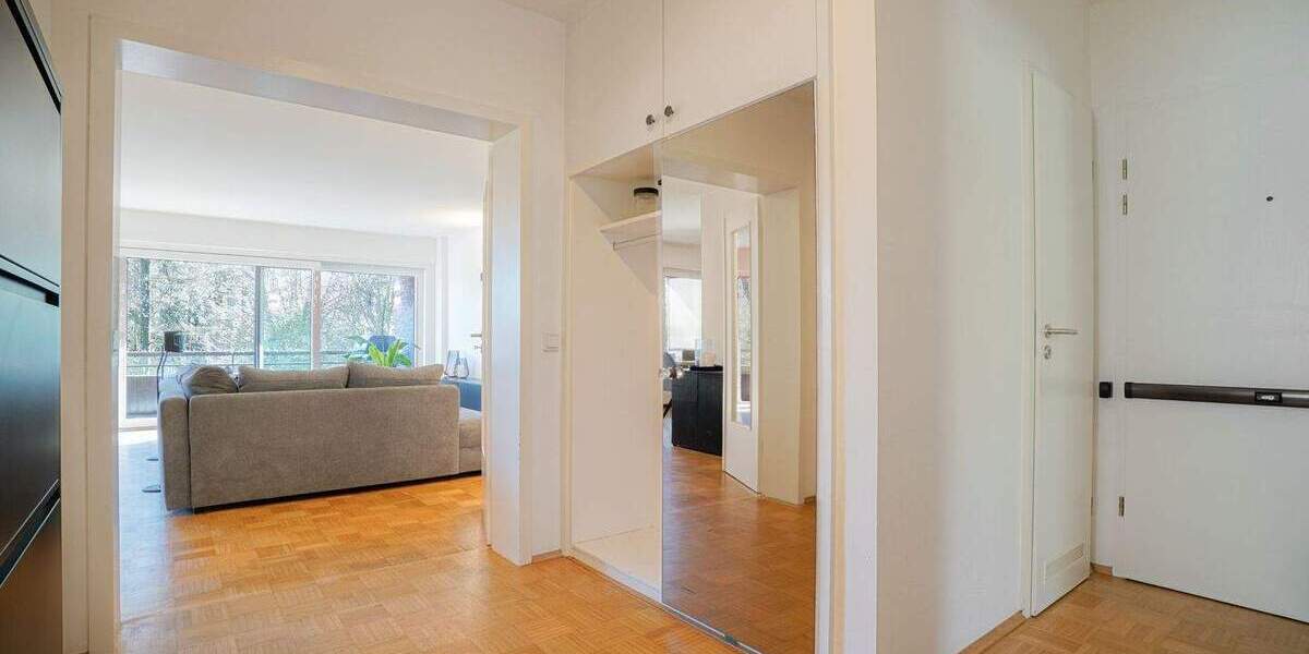 Etagenwohnung Mülheim an der Ruhr Saarn - 3 Zimmer, 94 m&sup2;, 1.300&euro; | Angebot:25670661
