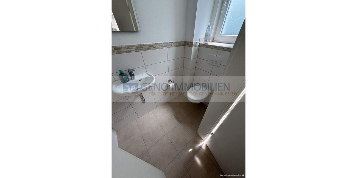 Einfamilienhaus Mülheim an der Ruhr / Styrum Styrum - 6 Zimmer, 134 m&sup2;, 398.000&euro; | Angebot:25708870