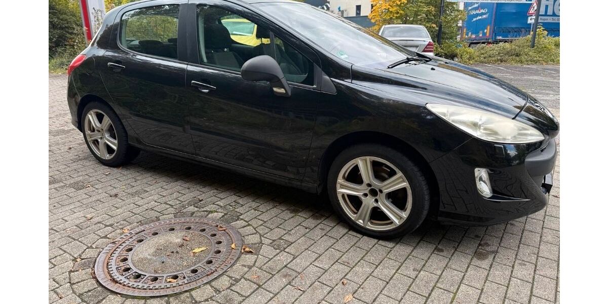 Peugeot 308 130.000 km 2.700 &euro; Ennepetal 58256