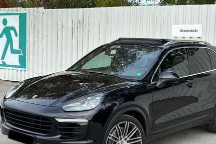 Porsche Cayenne 213.248 km 27.200 € Gelsenkirchen 45879