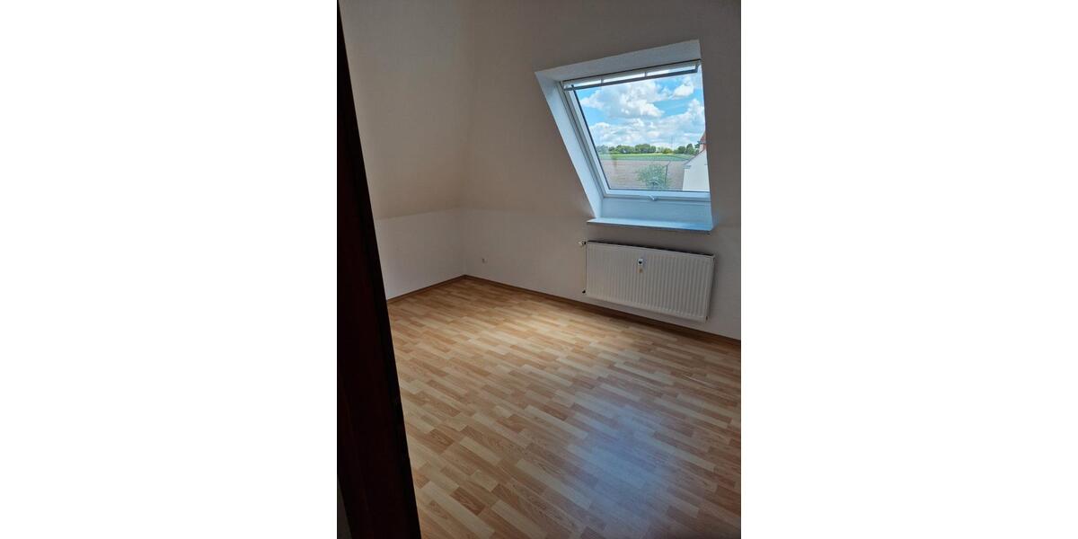 Dachgeschoßwohnung Bochum Bochum-Nord - 3.5 Zimmer, 78 m&sup2;, 500&euro; | Angebot:26395393