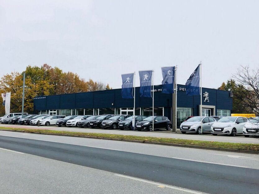 Peugeot 5008 21.000 km 28.885 € Gelsenkirchen 45881