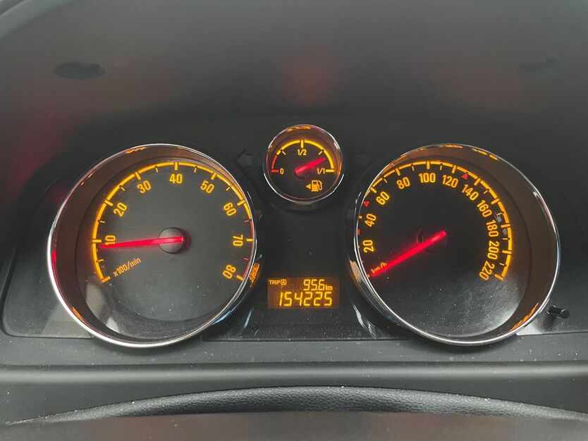 Opel Antara 150.000 km 7.500 € Lünen 44536